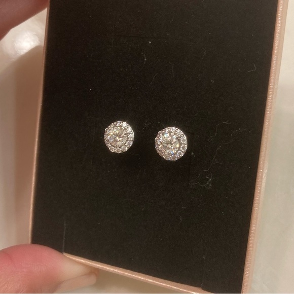 SPECTACULAR Moissanite Stud Earrings - Picture 1 of 5